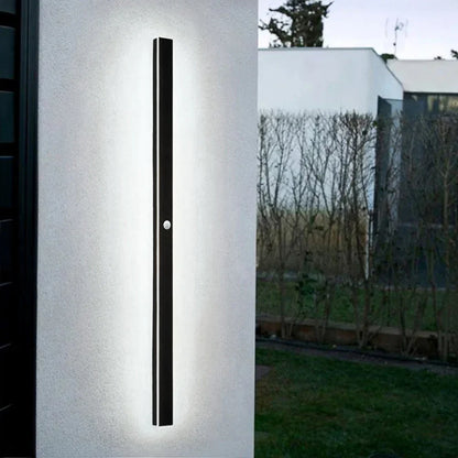 Linear Outdoor Wall Lamp