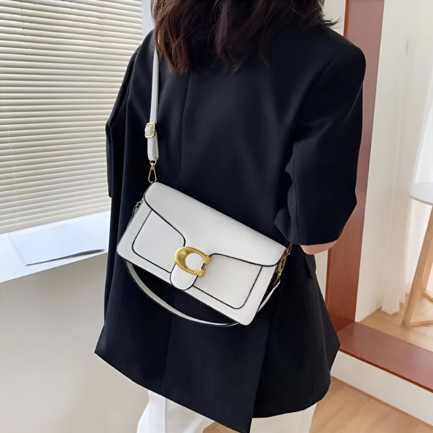 Women's C Crossbody Bag